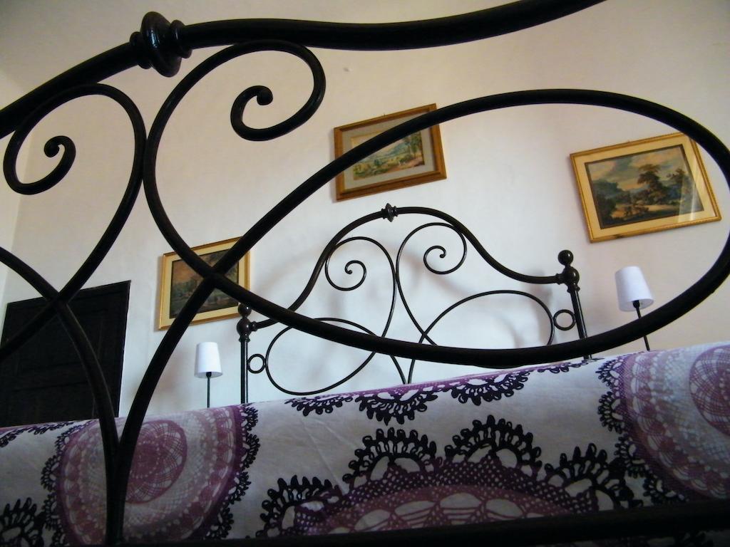 B&B Il Glicine Montefollonico Værelse billede