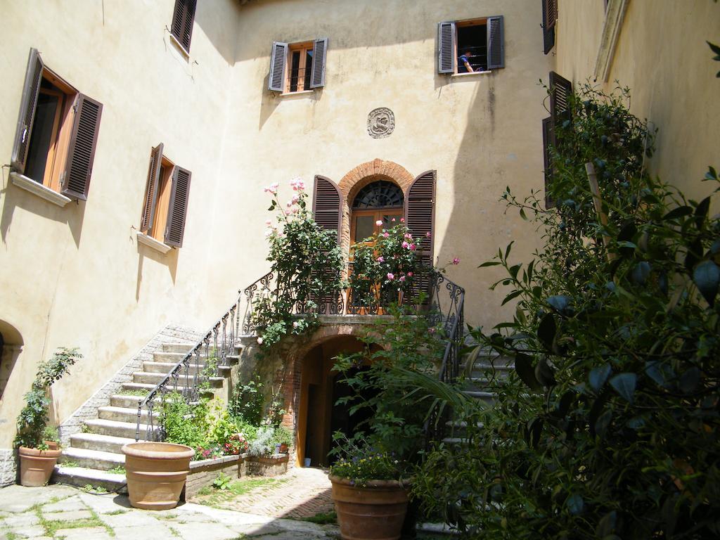 B&B Il Glicine Montefollonico Eksteriør billede