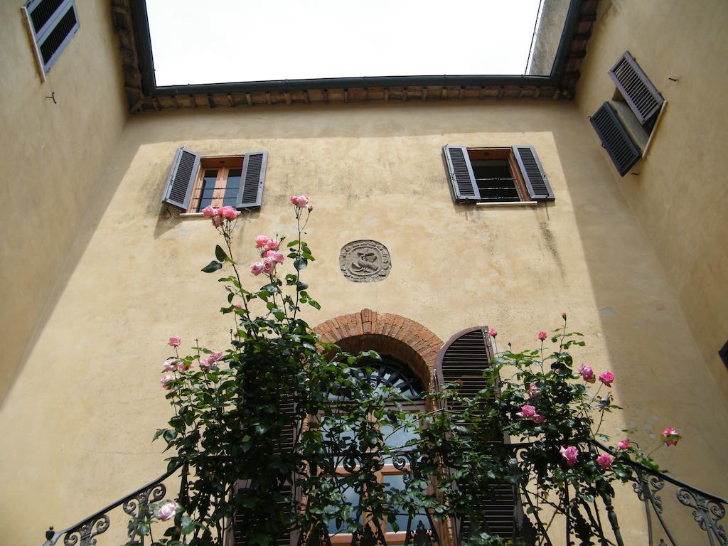 B&B Il Glicine Montefollonico Eksteriør billede