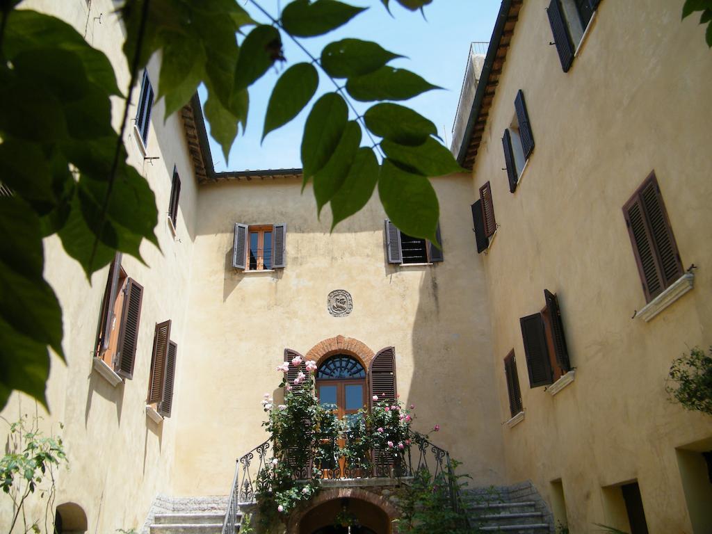 B&B Il Glicine Montefollonico Eksteriør billede